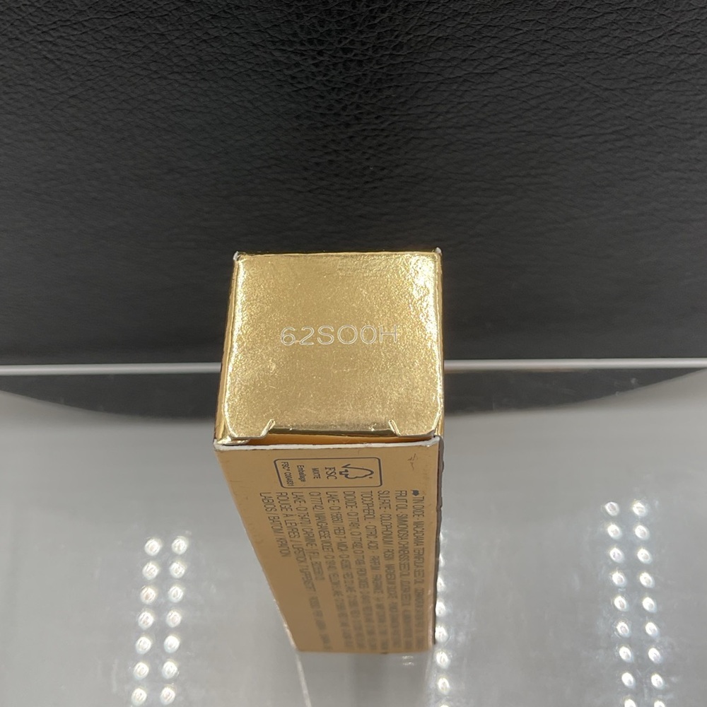 Yves Saint Laurent Rouge Volupté Rock ‘N Shine Lipstick in 10 Pink Bass - BNIB - Picture 15 of 16